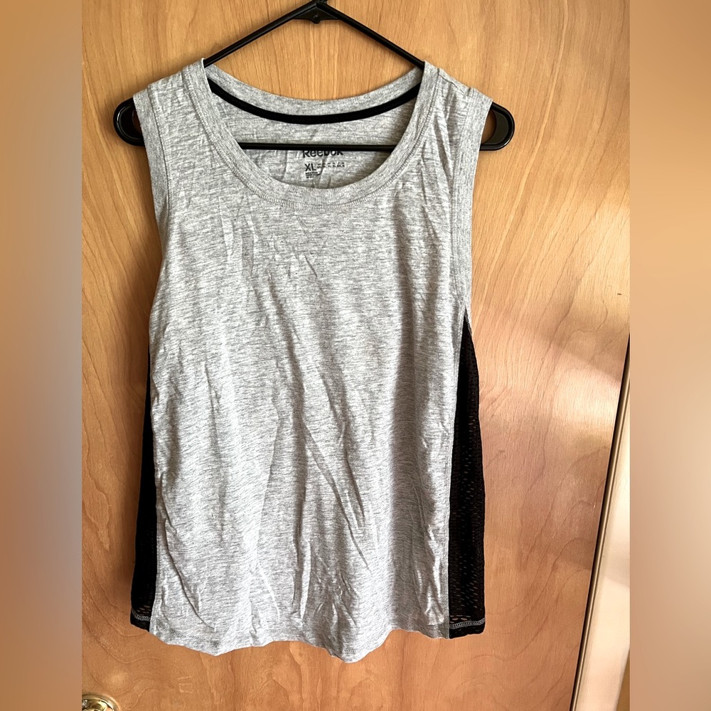 Reebok Tank w. Mesh Size XL
